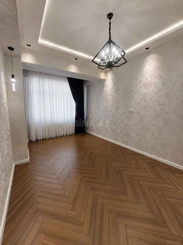 Satılır 2 otaqlı mənzil 70 m²
