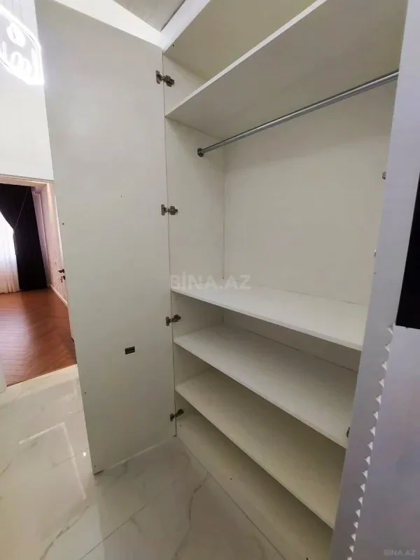 Satılır 2 otaqlı mənzil 70 m²