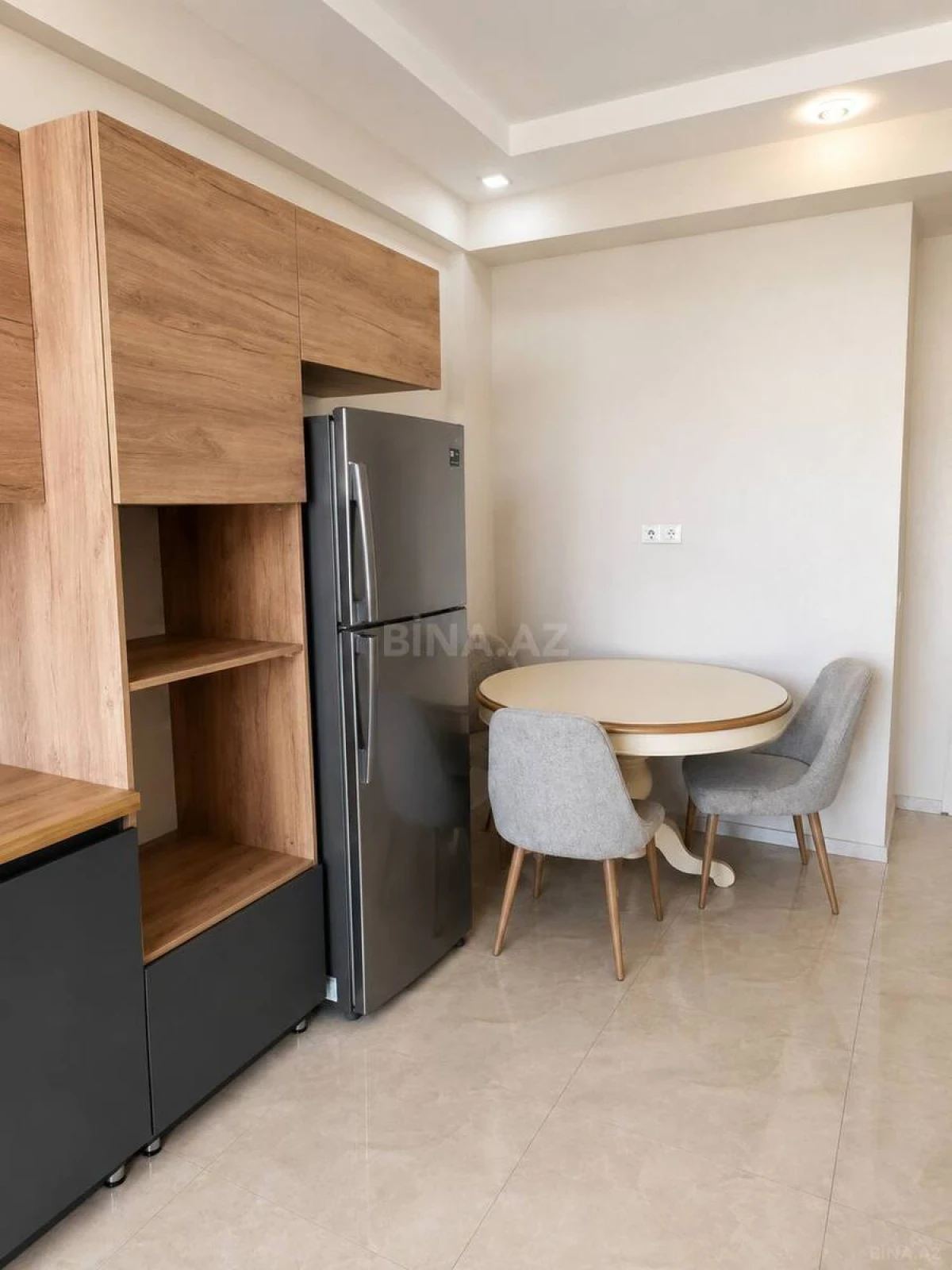 Satılır 2 otaqlı mənzil 70 m²