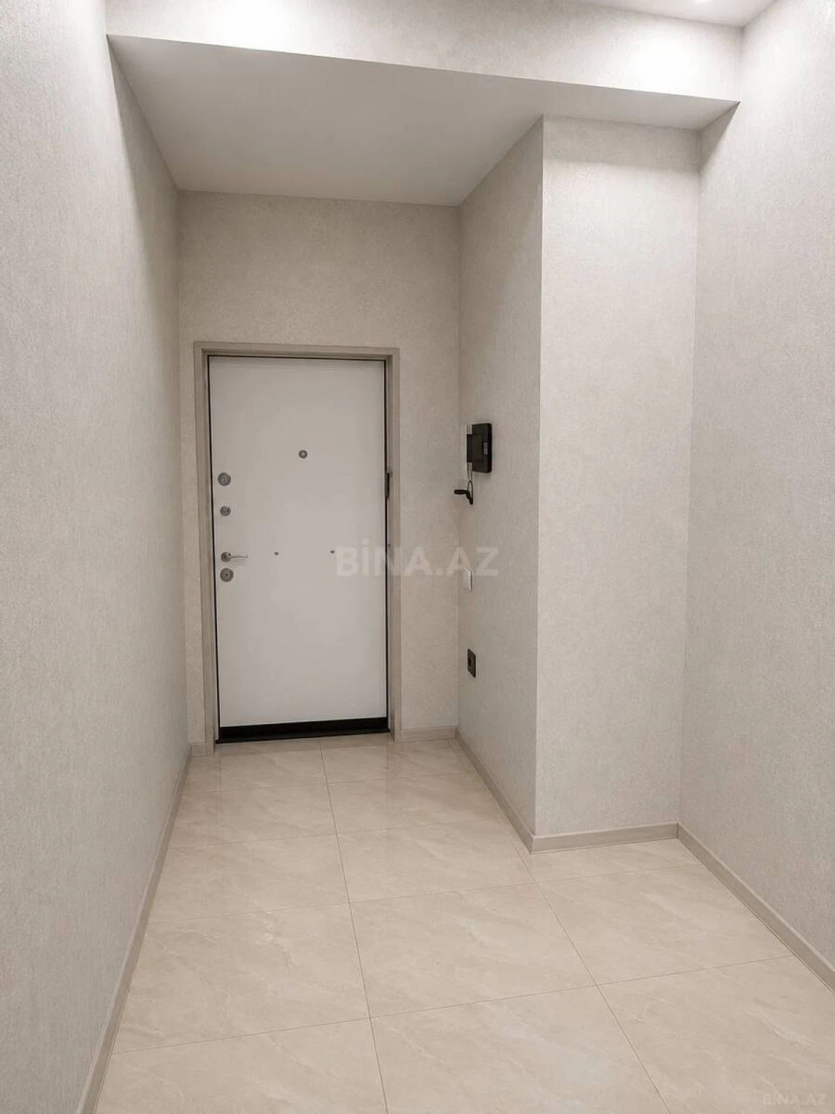 Satılır 2 otaqlı mənzil 70 m²