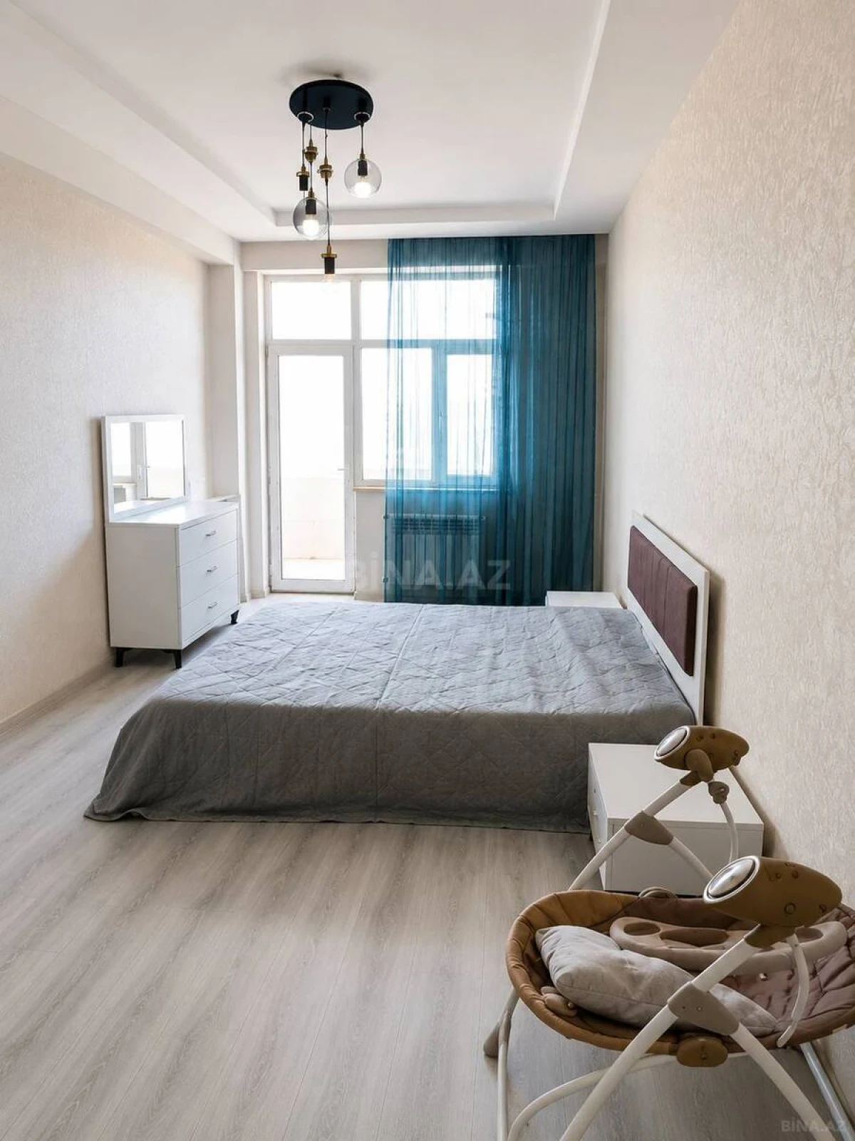 Satılır 2 otaqlı mənzil 70 m²