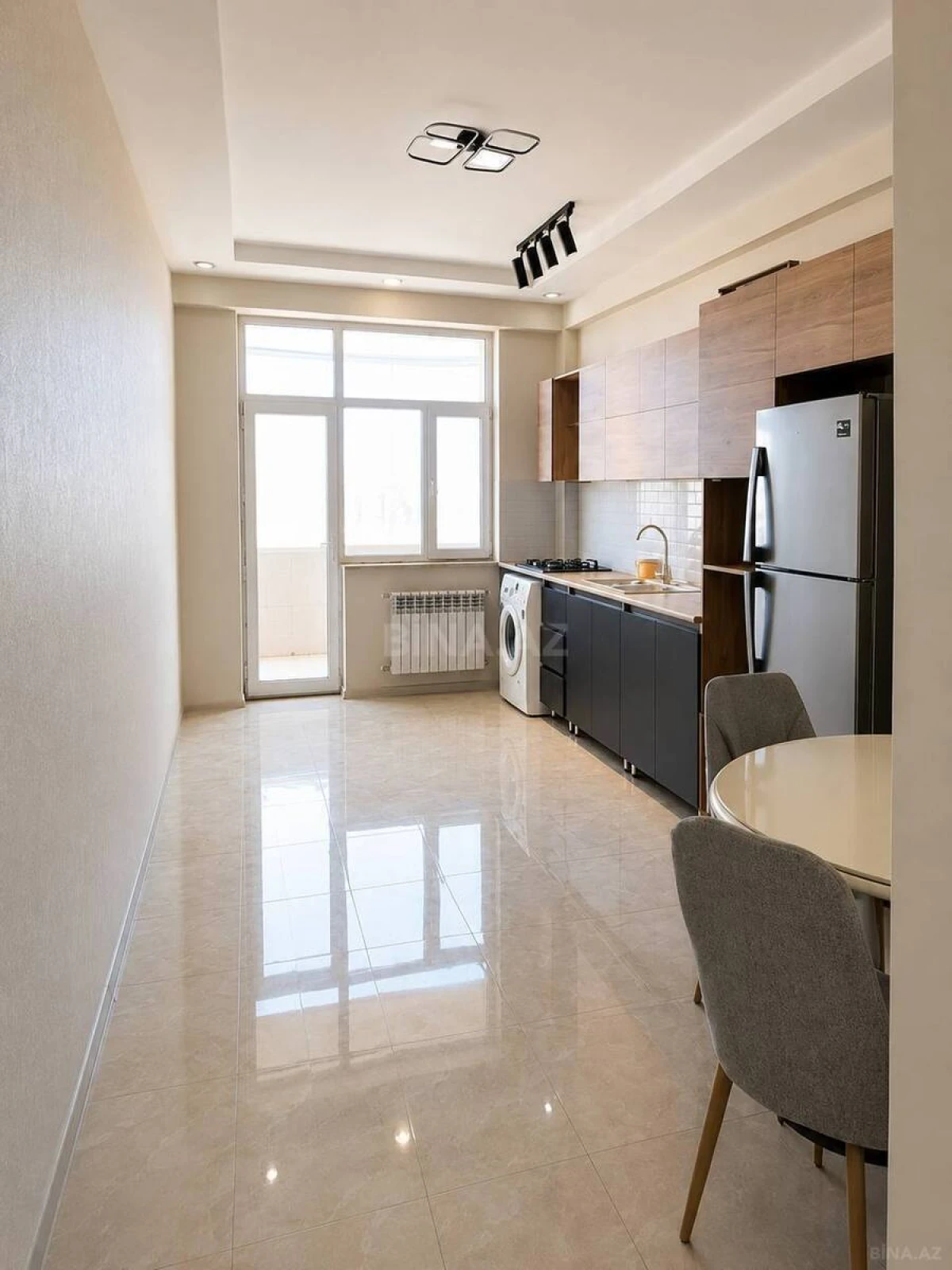 Satılır 2 otaqlı mənzil 70 m²
