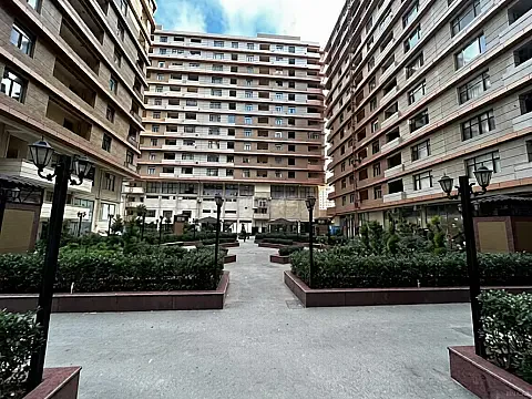 Satılır 4 otaqlı mənzil 255 m² — Bakı, Nizami 4 otaq 255.00 m²