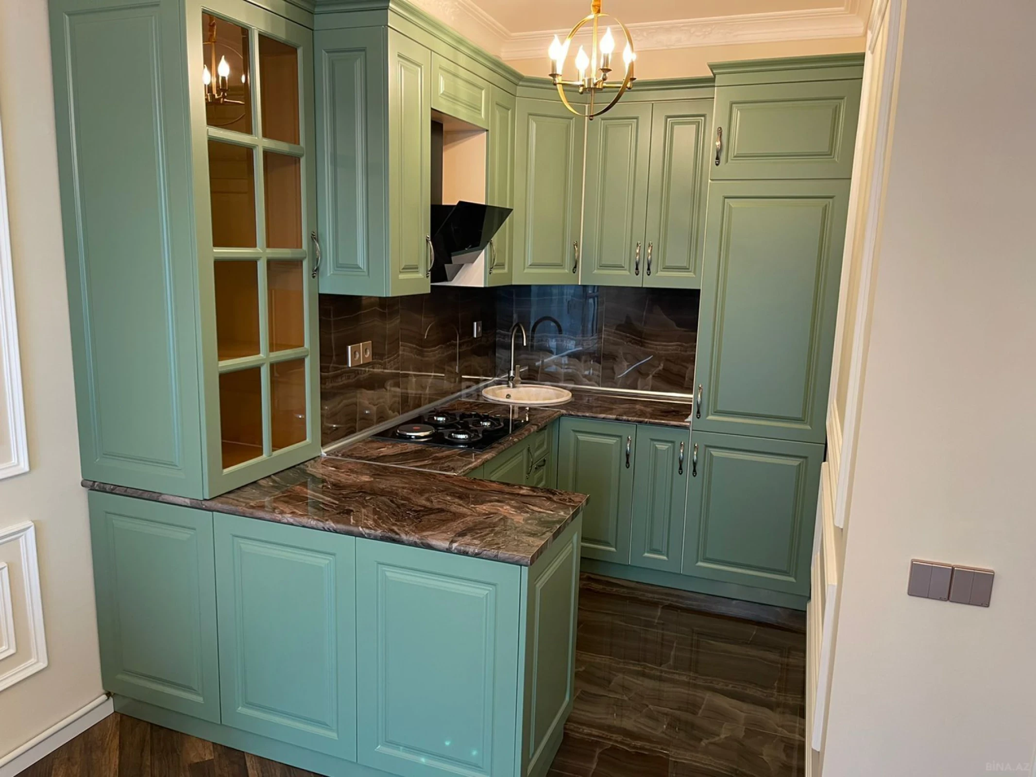 Kirayə verilir 2 otaqlı mənzil 65 m²