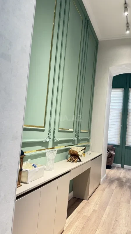Kirayə verilir 2 otaqlı mənzil 85 m²