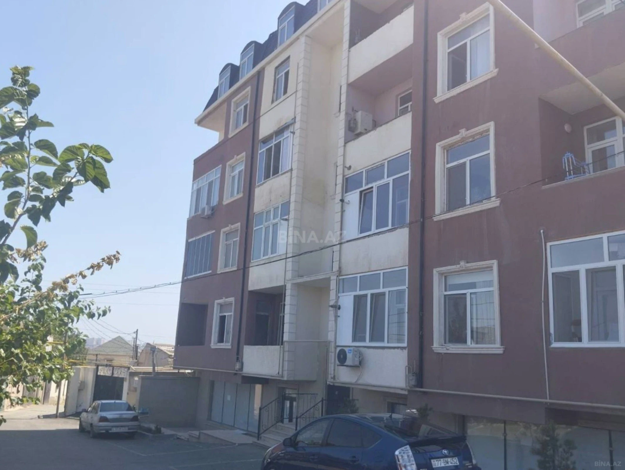 Satılır 2 otaqlı mənzil 90 m²