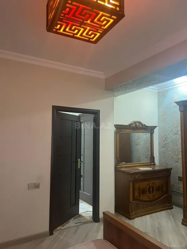 Kirayə verilir 2 otaqlı mənzil 65 m²