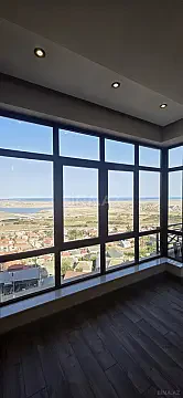 Satılır 3 otaqlı mənzil 145 m²