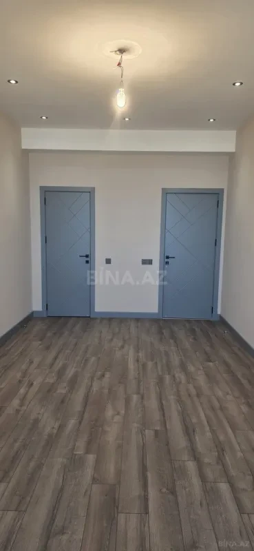 Satılır 3 otaqlı mənzil 145 m²
