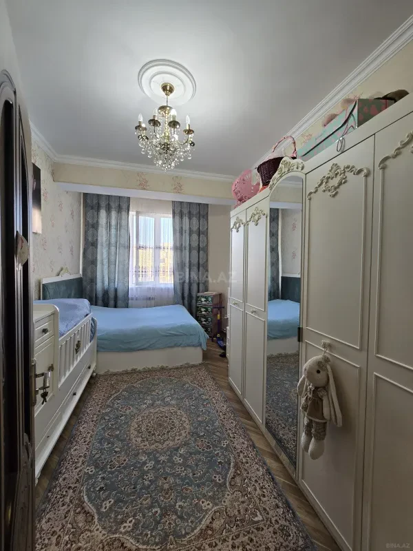 Satılır 2 otaqlı mənzil 70 m²