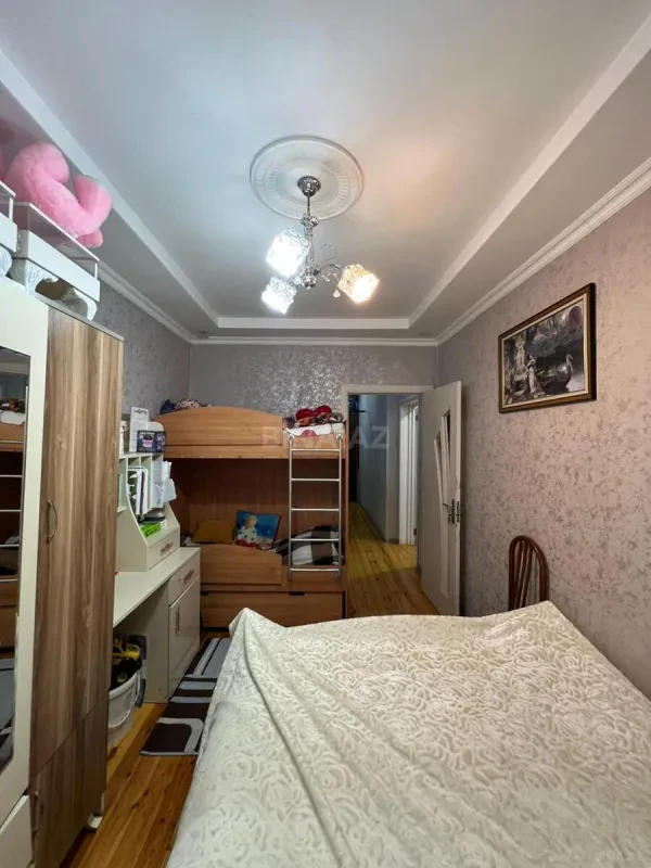 Satılır 2 otaqlı mənzil 57 m²
