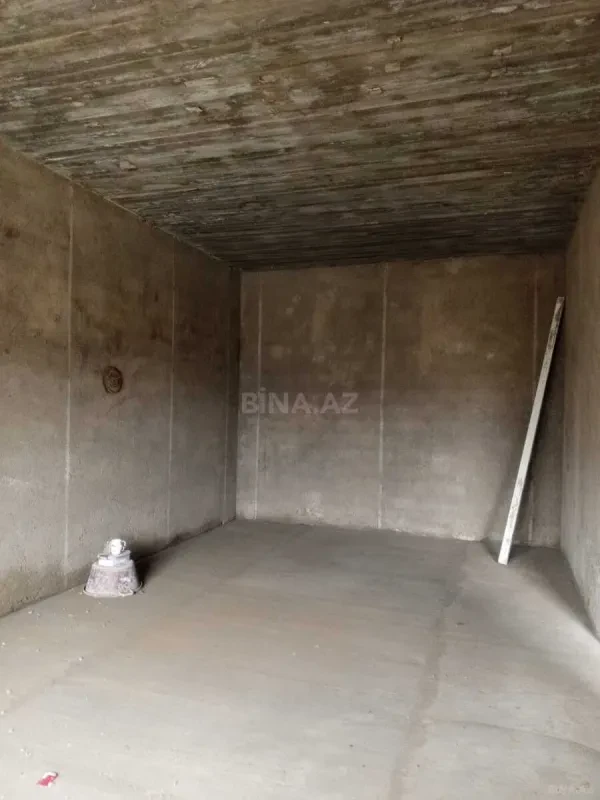 Satılır 5 otaqlı həyət evi 250 m²