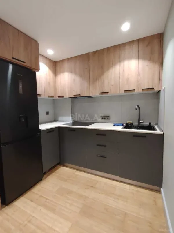 Kirayə verilir 3 otaqlı ofis 130 m²