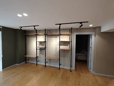 Kirayə verilir 3 otaqlı ofis 130 m²
