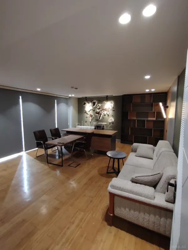 Kirayə verilir 3 otaqlı ofis 130 m²