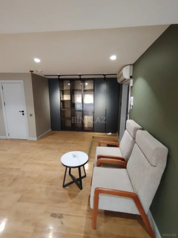 Kirayə verilir 3 otaqlı ofis 130 m²