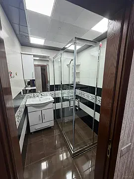 Satılır 3 otaqlı mənzil 107 m²
