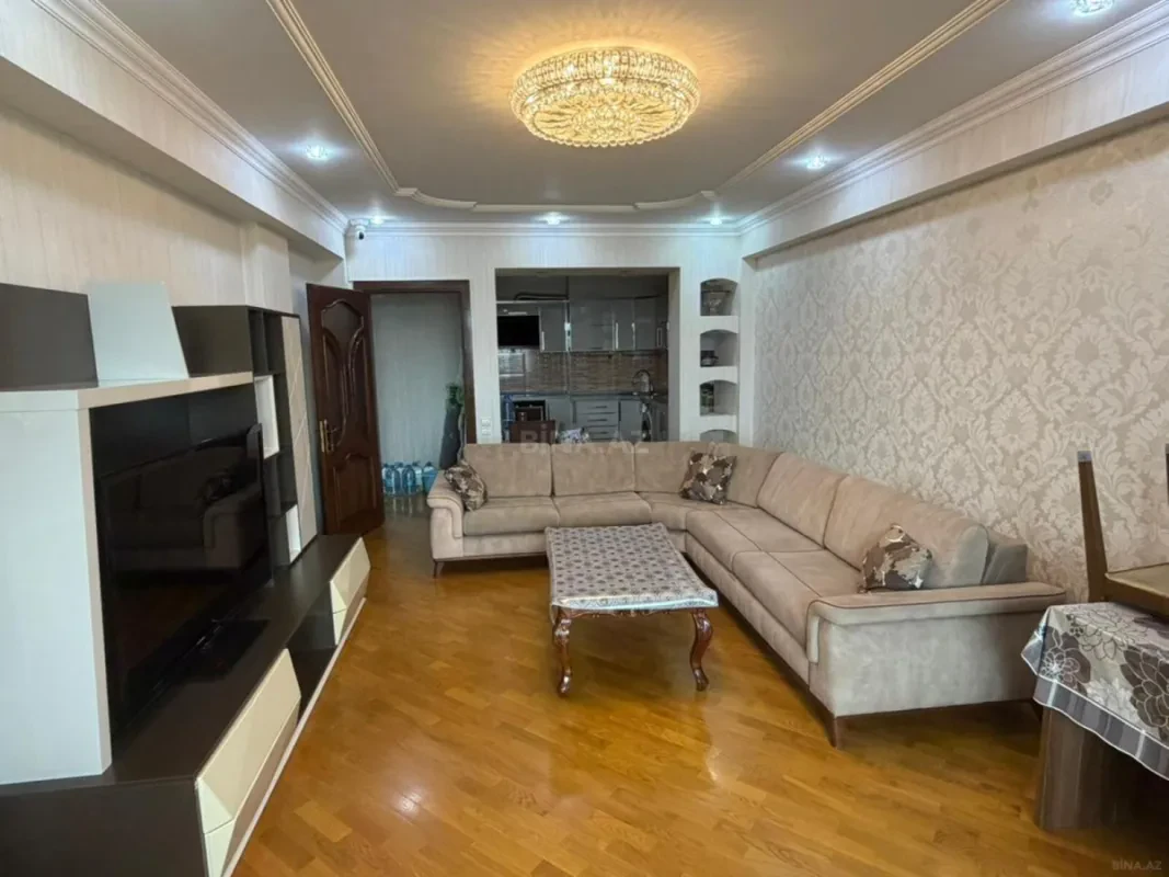 Satılır 3 otaqlı mənzil 107 m²
