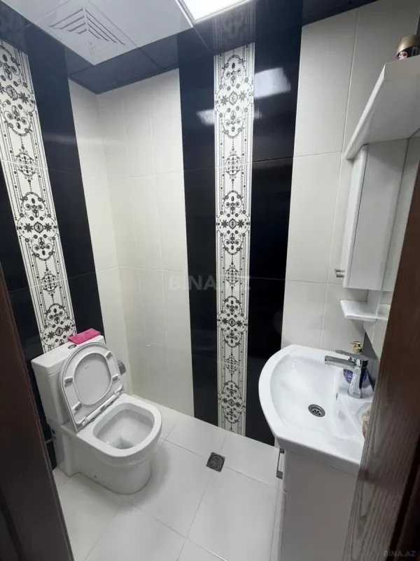 Satılır 3 otaqlı mənzil 107 m²