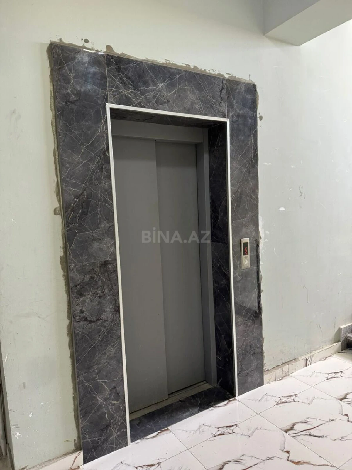 Satılır 2 otaqlı mənzil 48 m²