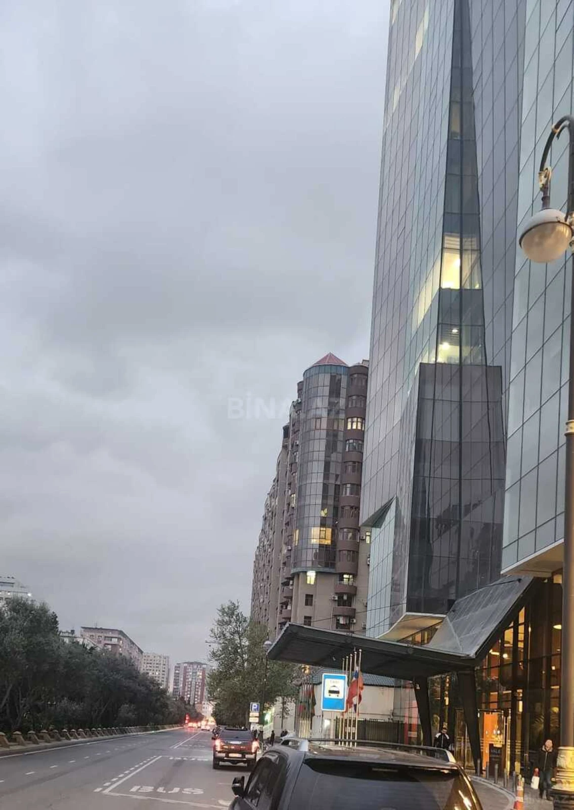 Kirayə verilir 2 otaqlı mənzil 70 m²