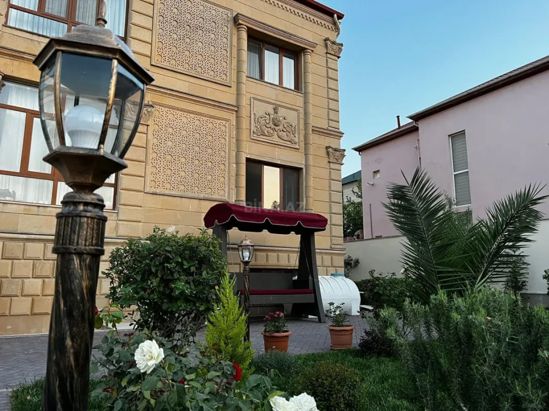 Kirayə verilir 6 otaqlı həyət evi 450 m²
