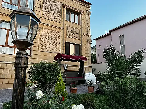 Kirayə verilir 6 otaqlı həyət evi 450 m² — Bakı, Novxanı 6 otaq 450.00 m²