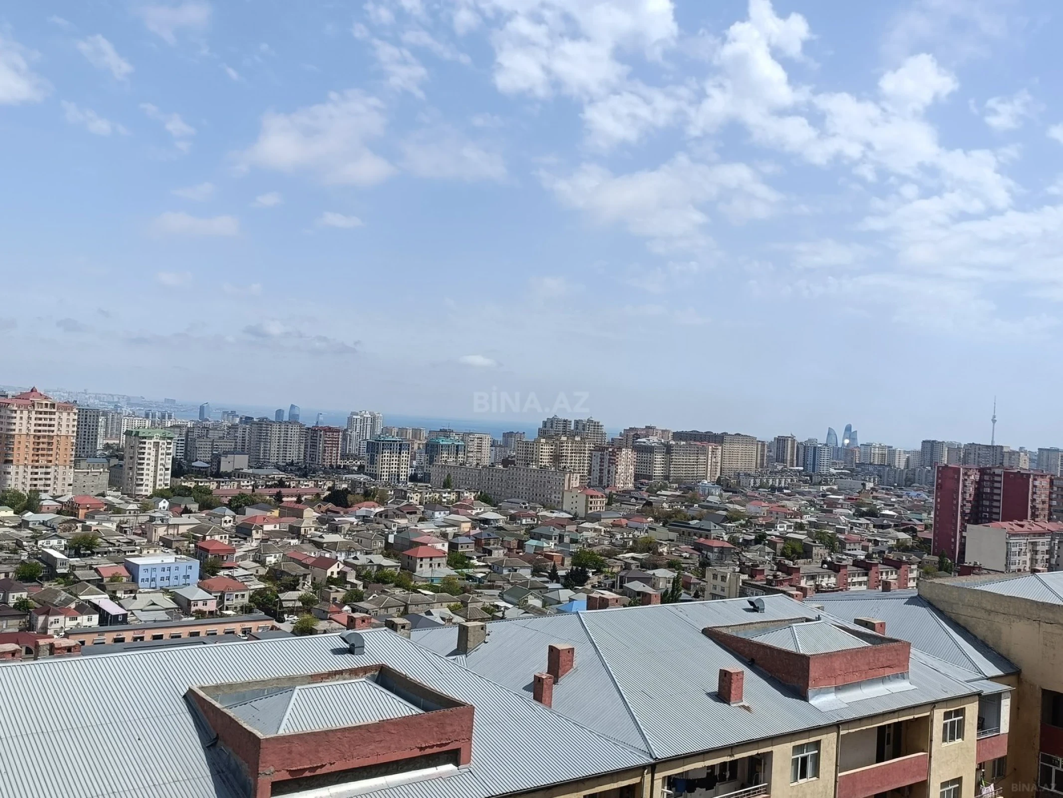 Kirayə verilir 2 otaqlı mənzil 67 m²