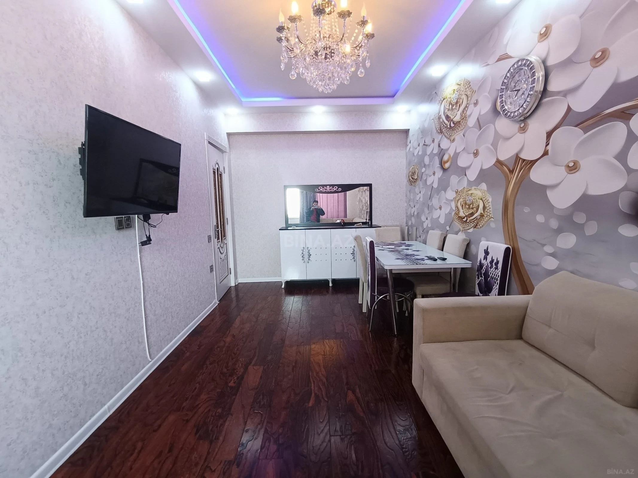 Kirayə verilir 2 otaqlı mənzil 67 m²