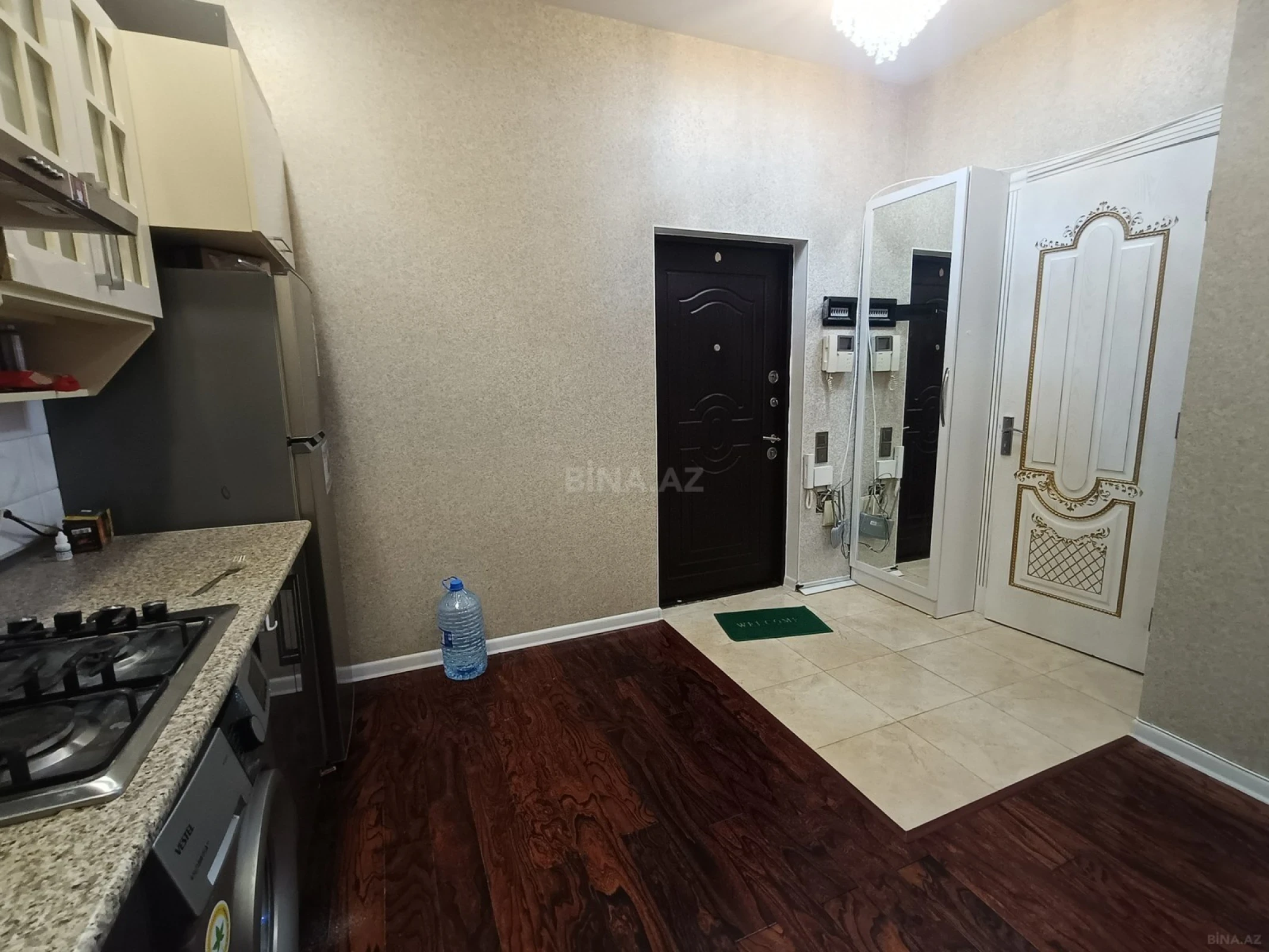 Kirayə verilir 2 otaqlı mənzil 67 m²