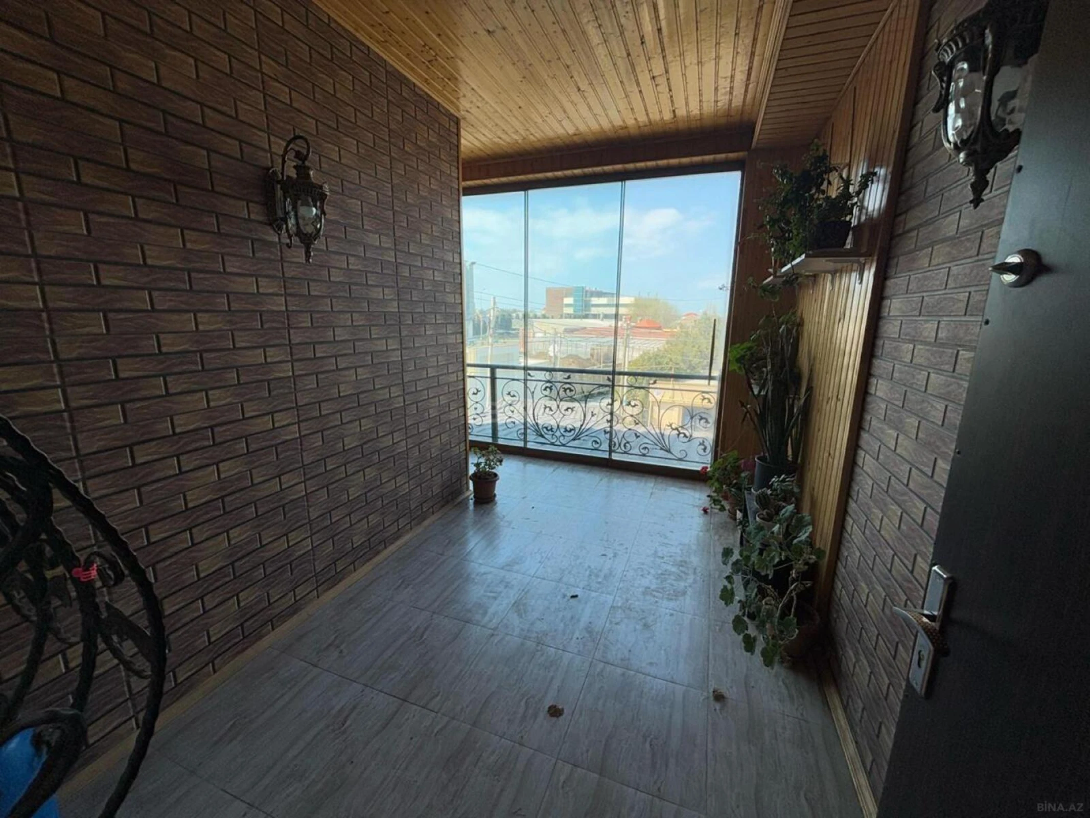 Kirayə verilir 5 otaqlı həyət evi 250 m²