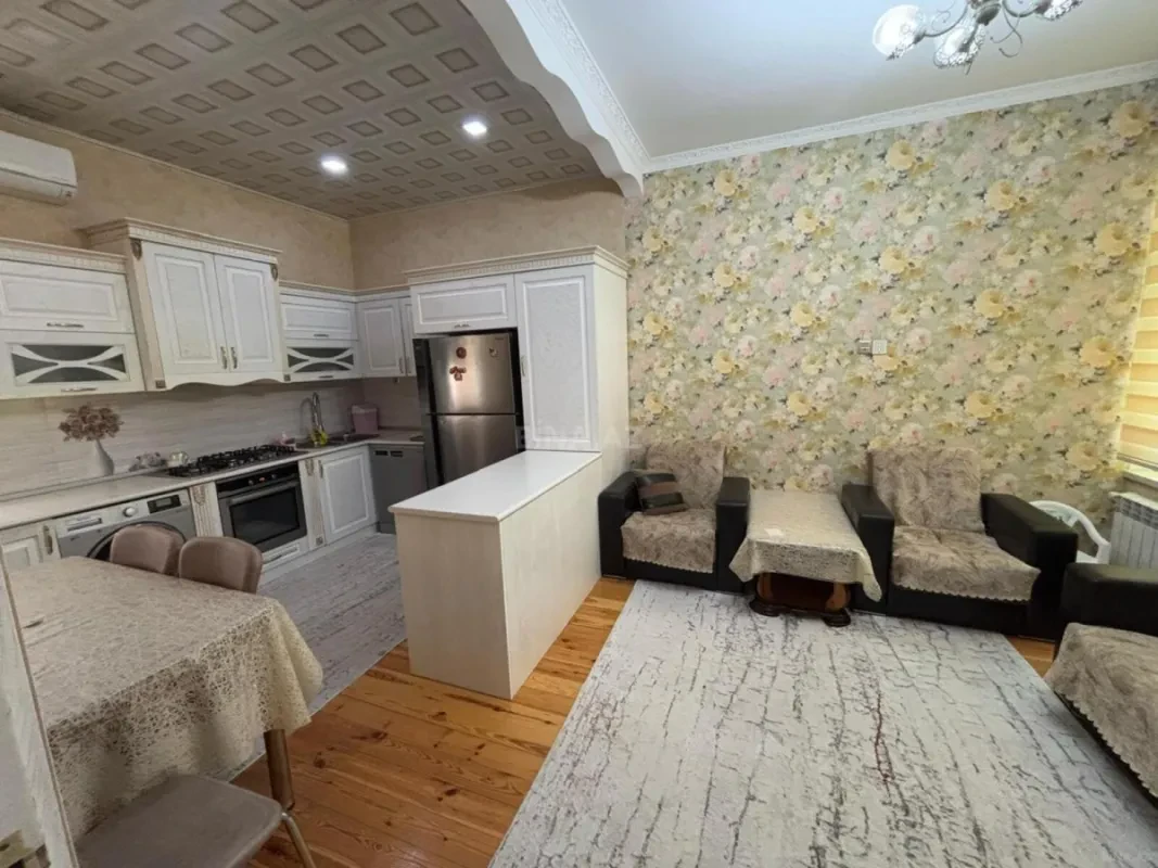 Kirayə verilir 5 otaqlı həyət evi 250 m²