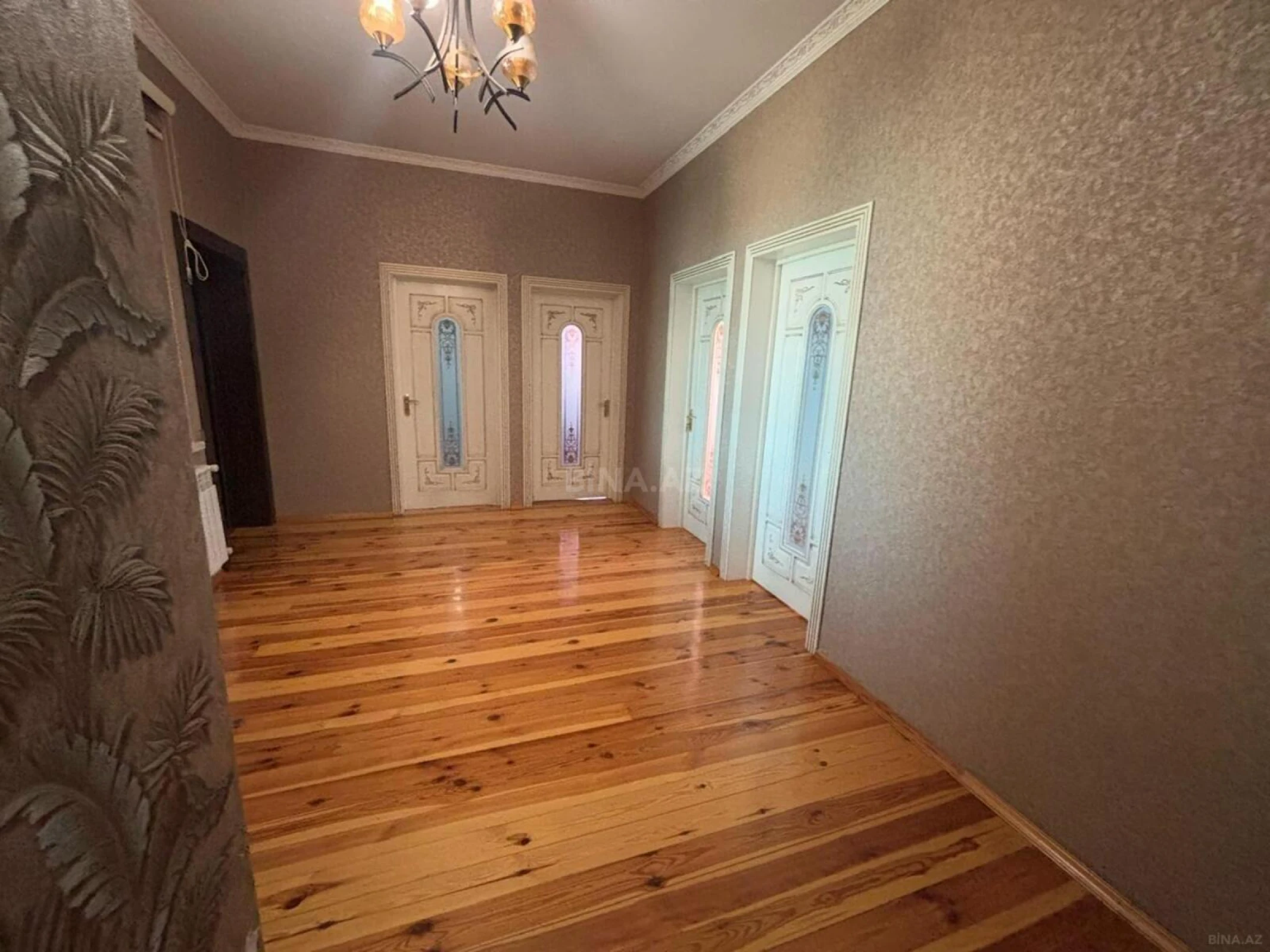Kirayə verilir 5 otaqlı həyət evi 250 m²