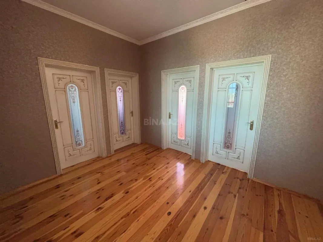 Kirayə verilir 5 otaqlı həyət evi 250 m²