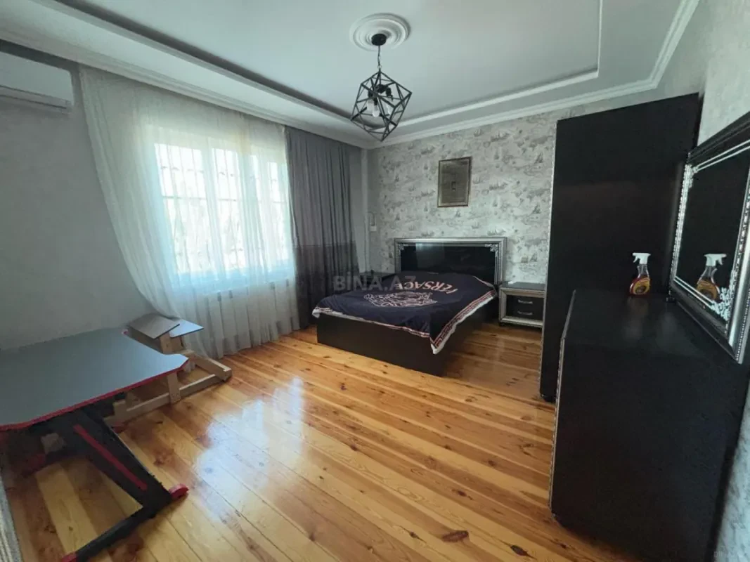 Kirayə verilir 5 otaqlı həyət evi 250 m²