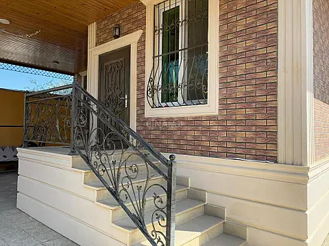 Kirayə verilir 5 otaqlı həyət evi 250 m²