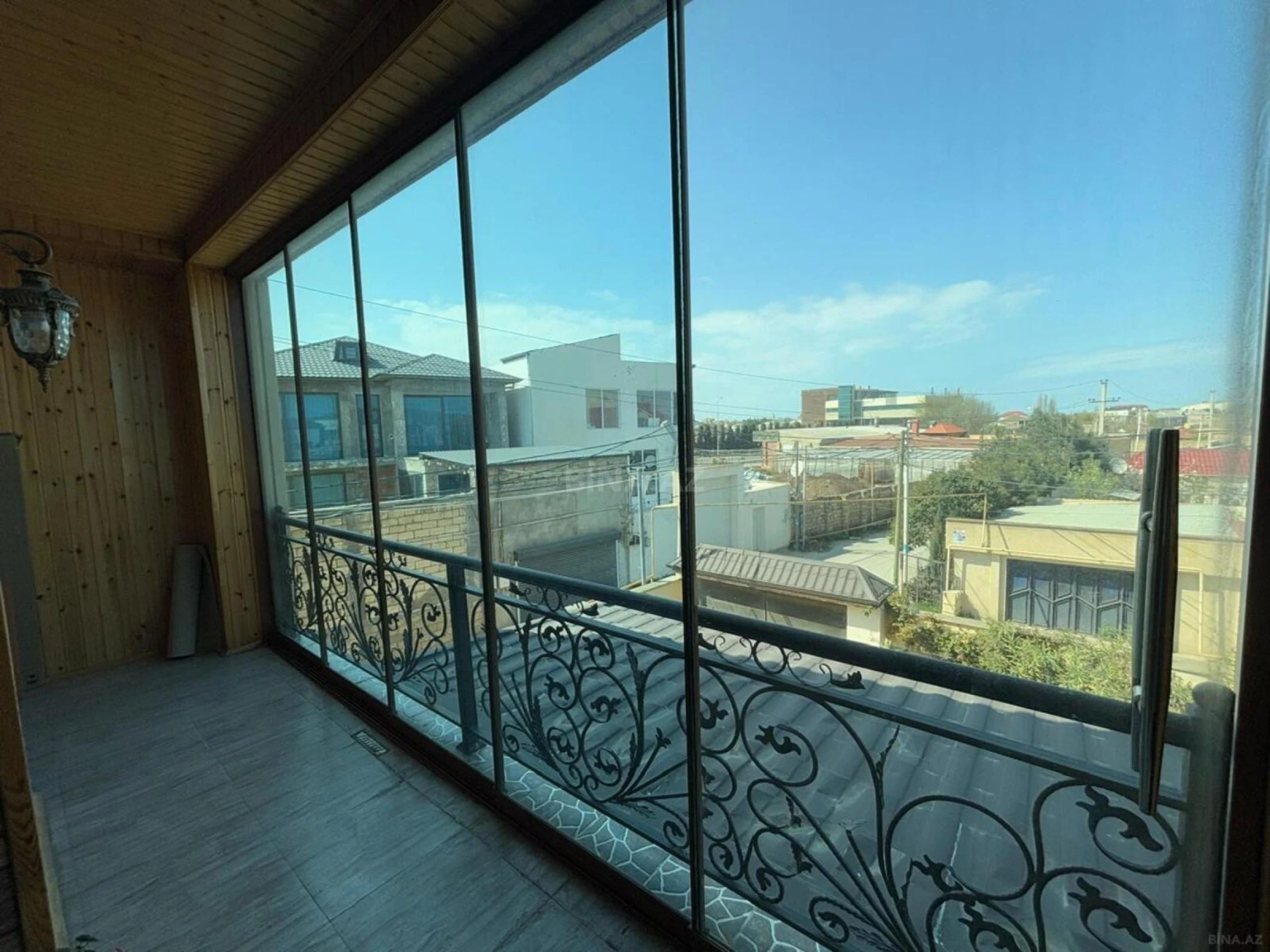 Kirayə verilir 5 otaqlı həyət evi 250 m²