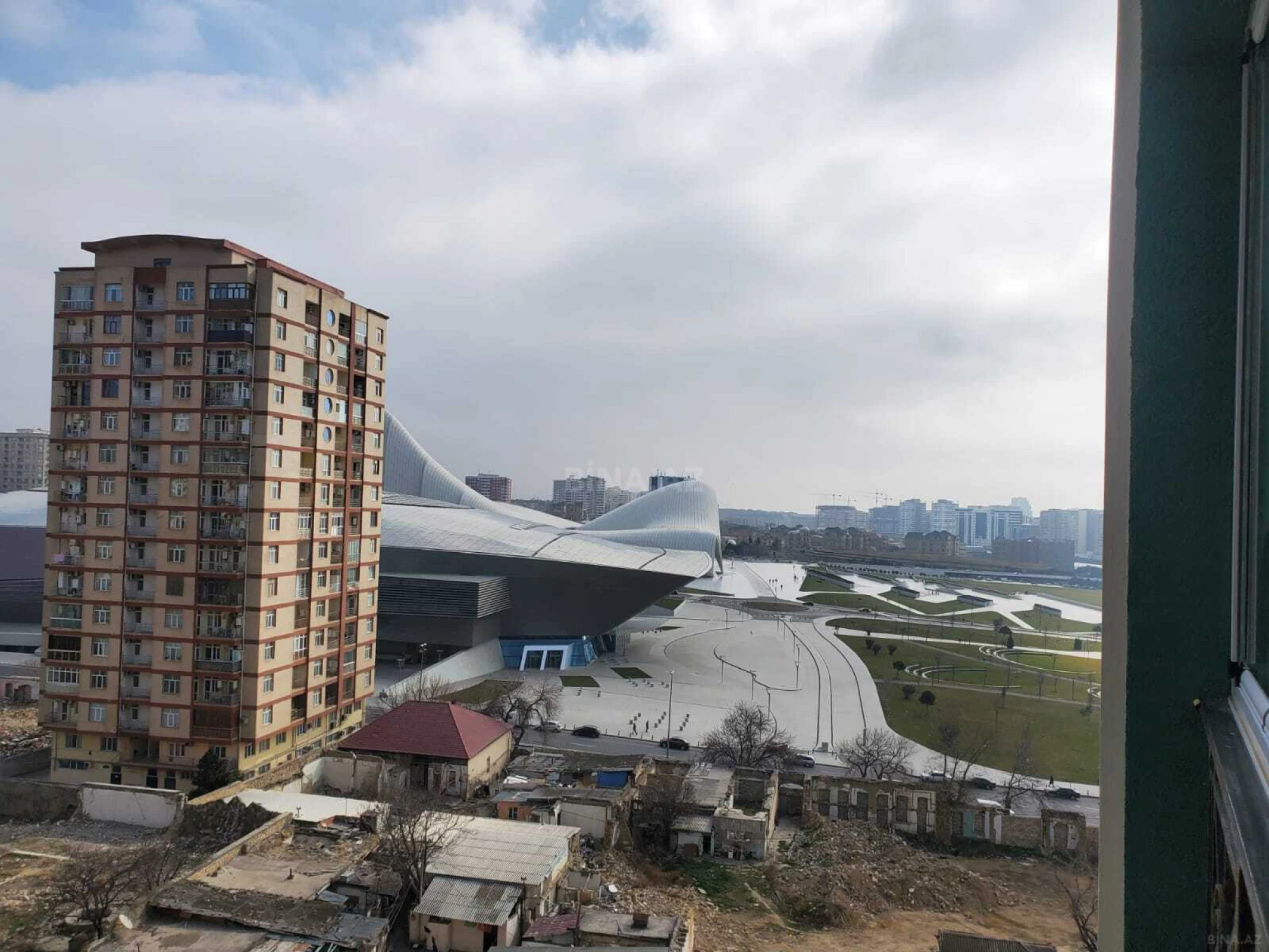 Kirayə verilir 2 otaqlı mənzil 56 m²