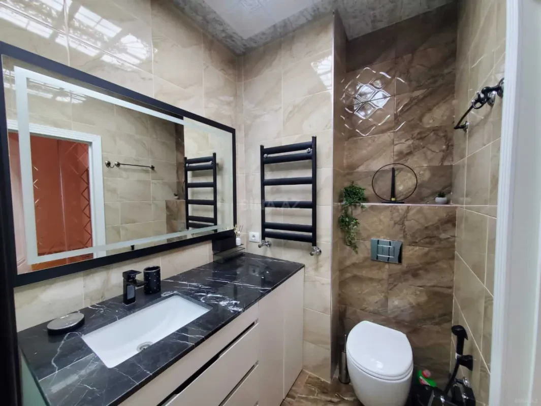Kirayə verilir 2 otaqlı mənzil 56 m²