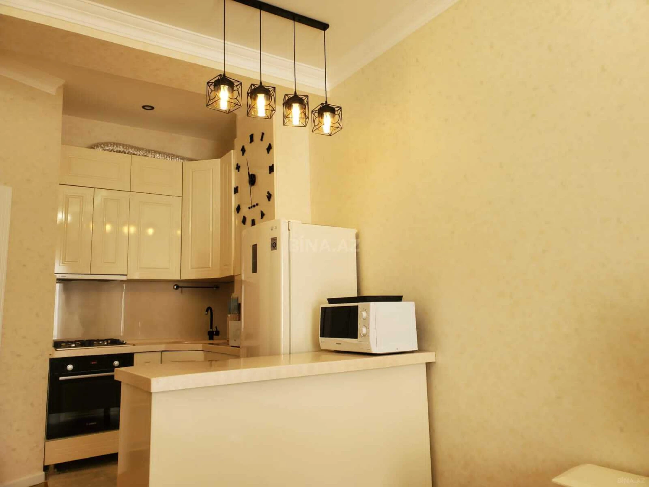 Kirayə verilir 2 otaqlı mənzil 56 m²