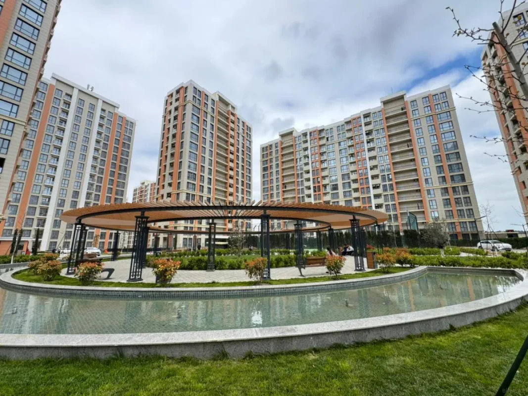 Satılır 2 otaqlı mənzil 63 m²