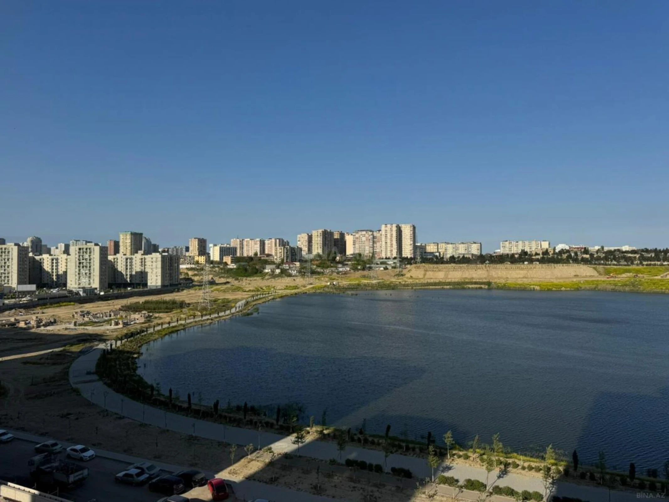 Satılır 2 otaqlı mənzil 63 m²