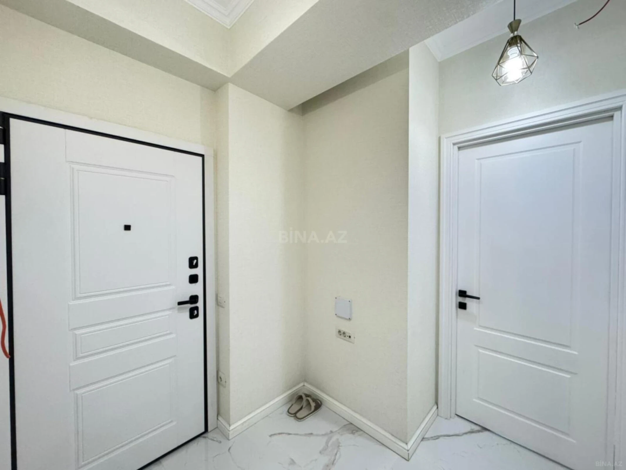Satılır 2 otaqlı mənzil 63 m²
