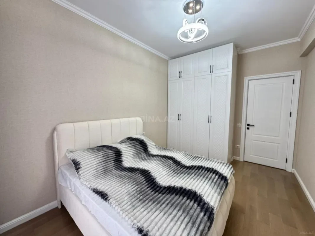 Satılır 2 otaqlı mənzil 63 m²