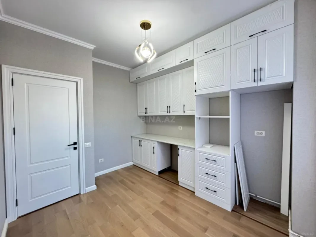Satılır 2 otaqlı mənzil 63 m²