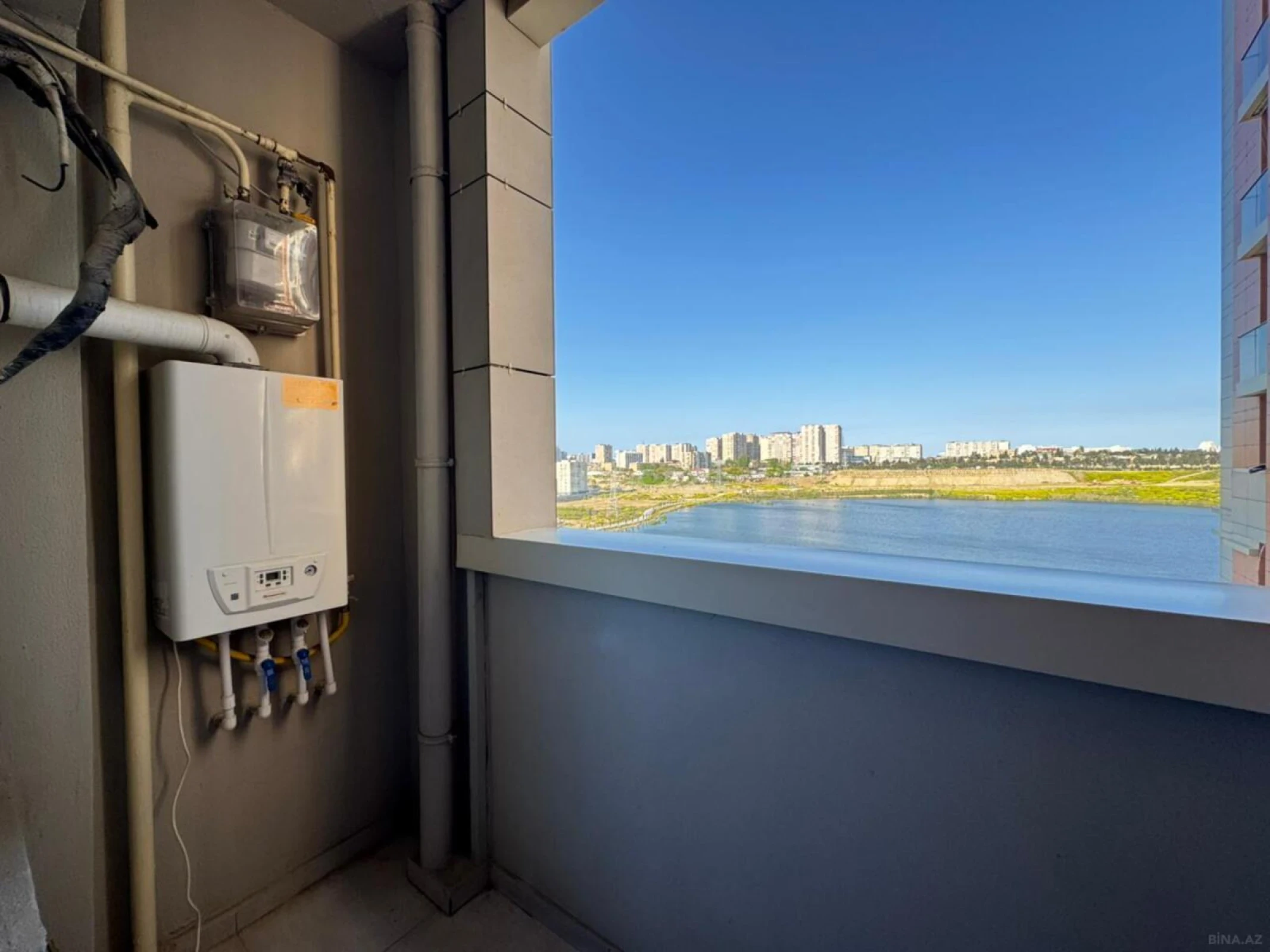 Satılır 2 otaqlı mənzil 63 m²