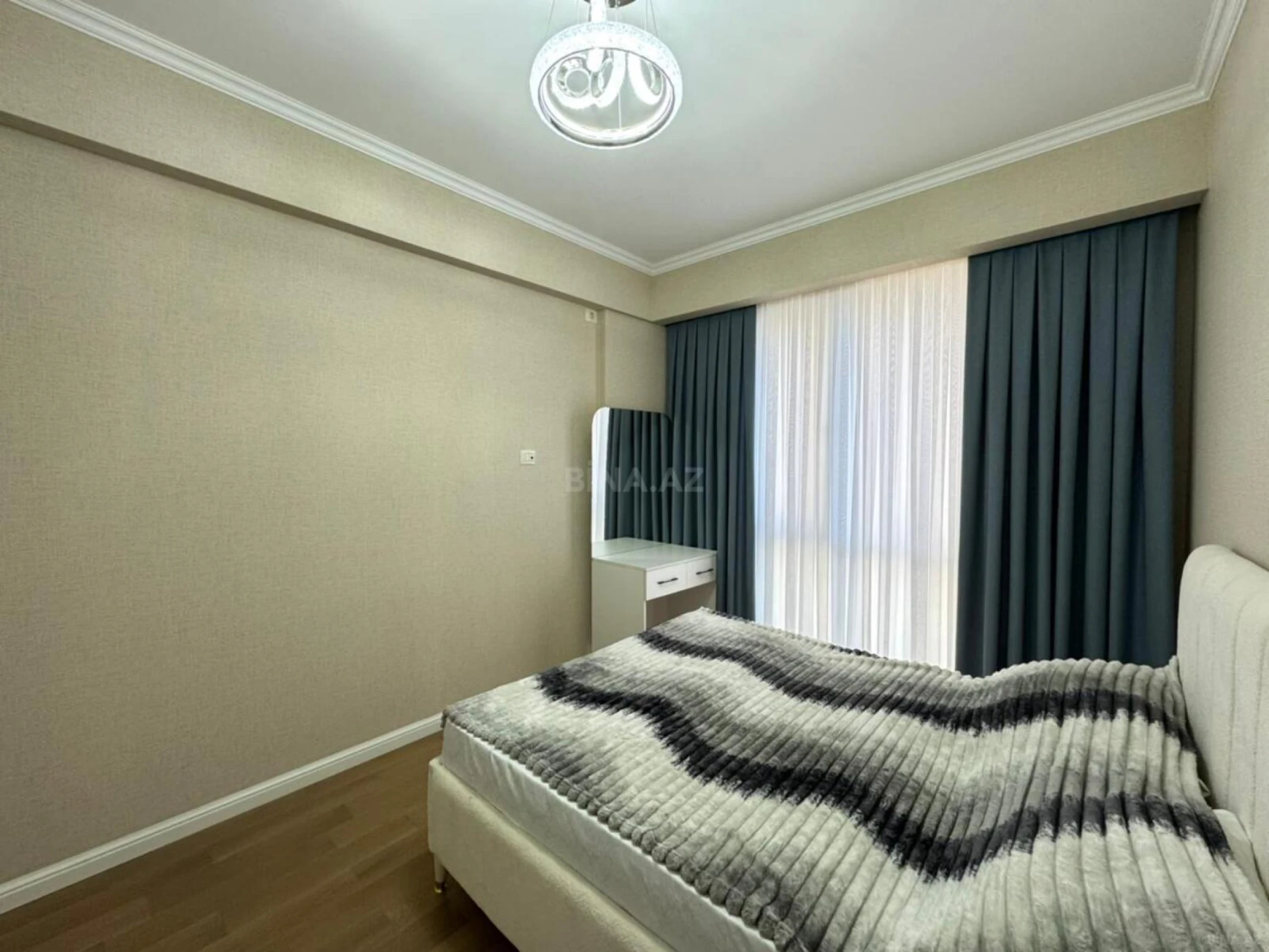 Satılır 2 otaqlı mənzil 63 m²