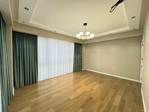 Satılır 2 otaqlı mənzil 63 m²