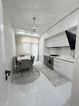 Satılır 3 otaqlı mənzil 101 m²
