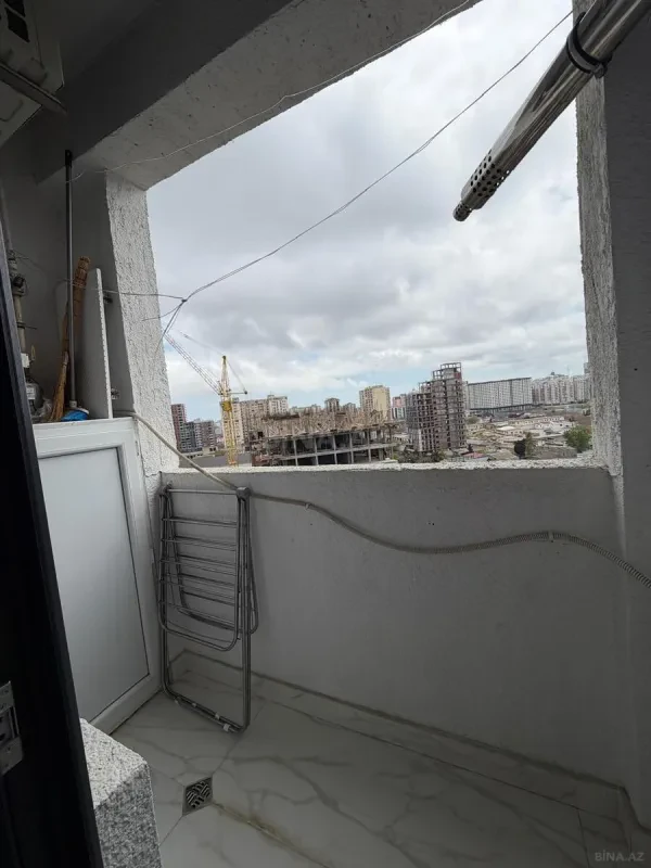 Satılır 3 otaqlı mənzil 101 m²